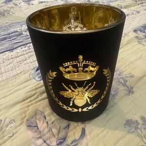 Elegant Black and Gold Decorative Candle Holder - Queen Bee